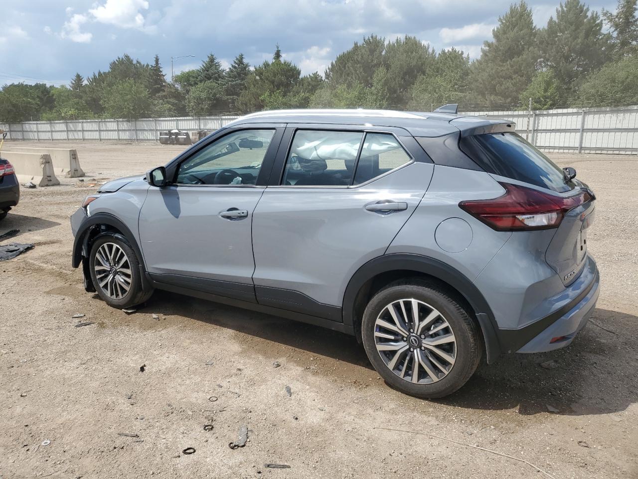 2024 Nissan Kicks Sv - Image 2