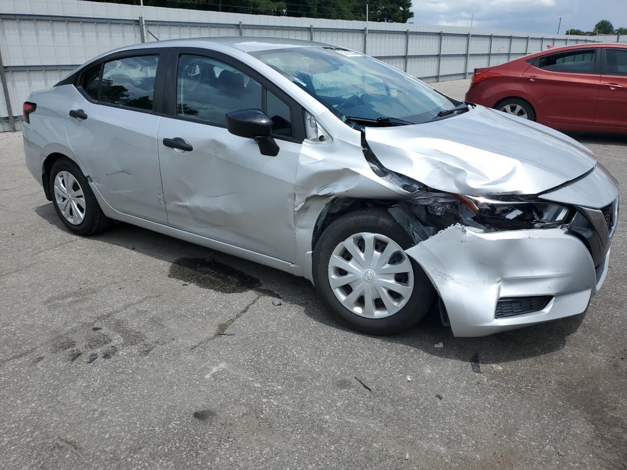 2021 Nissan Versa S - Фото 4