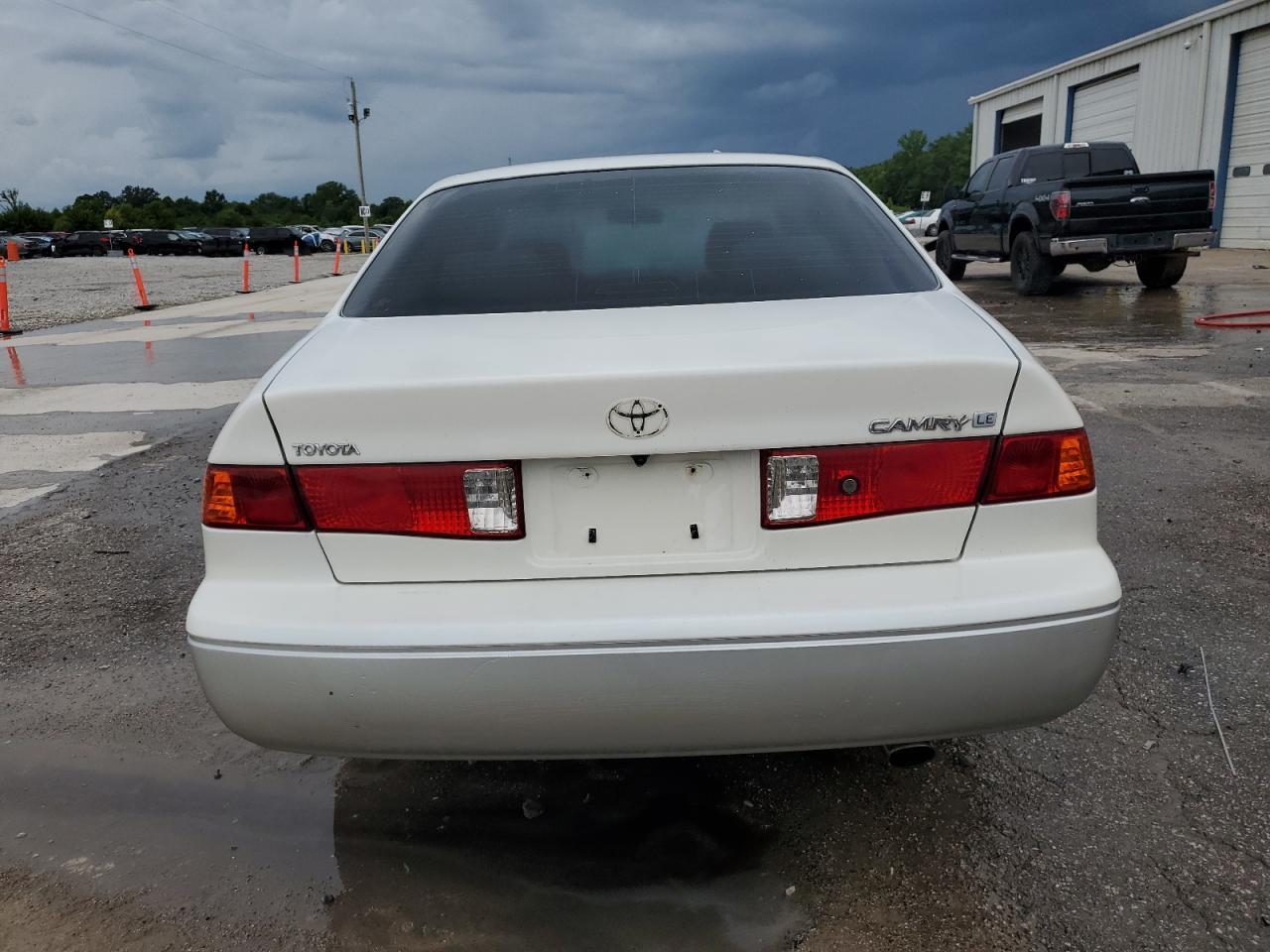 2001 Toyota Camry Le - Image 6