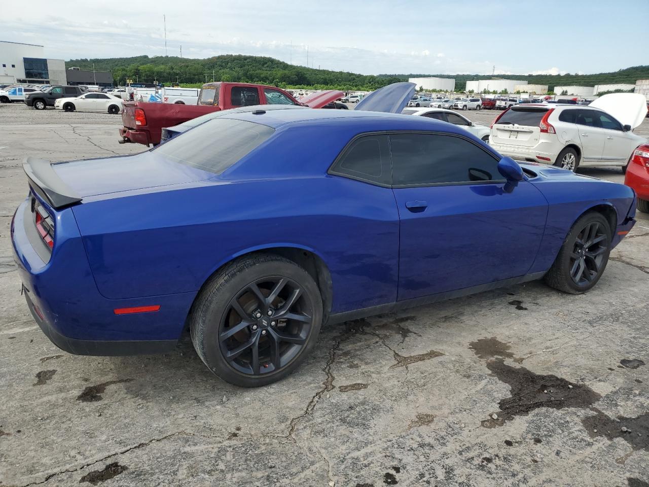 2021 Dodge Challenger Sxt - Фото 3