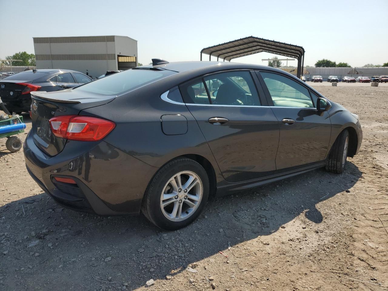 2016 Chevrolet Cruze Lt - Image 3