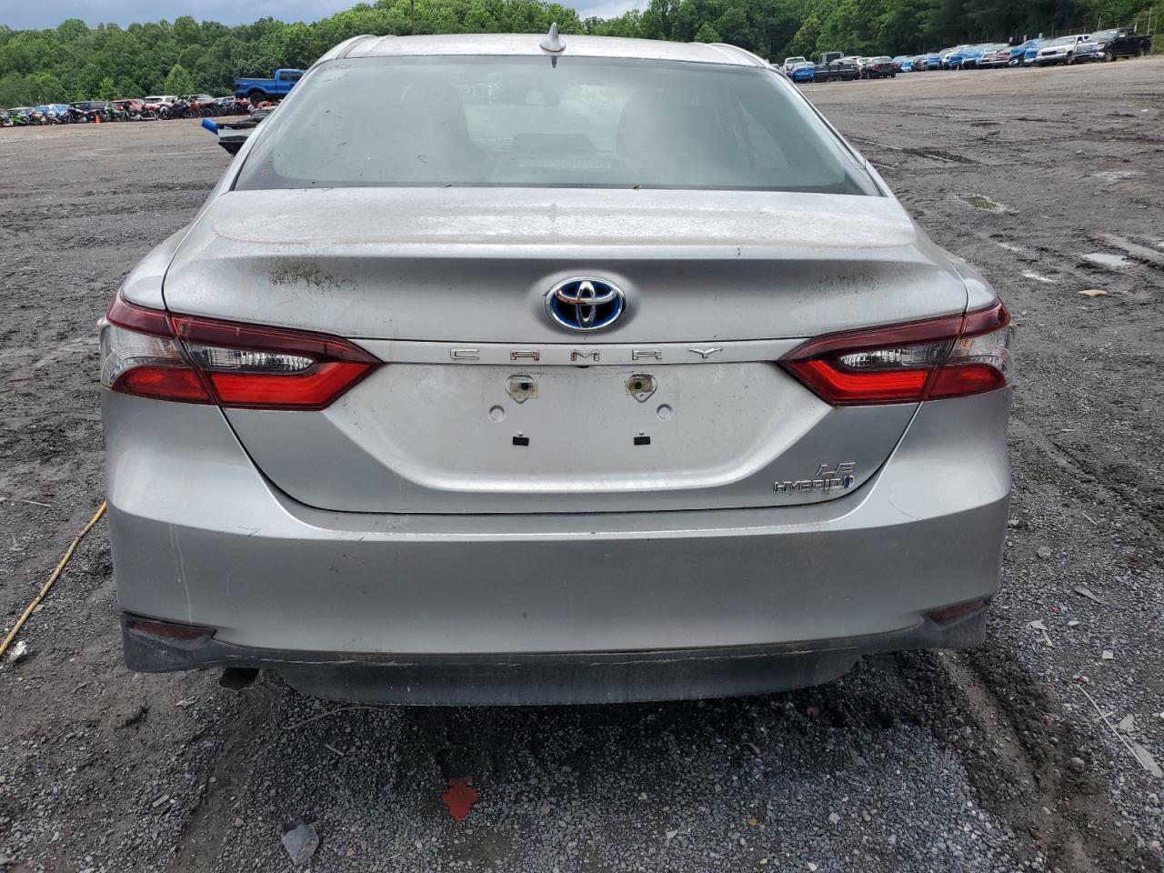 2023 Toyota Camry Le - Image 6