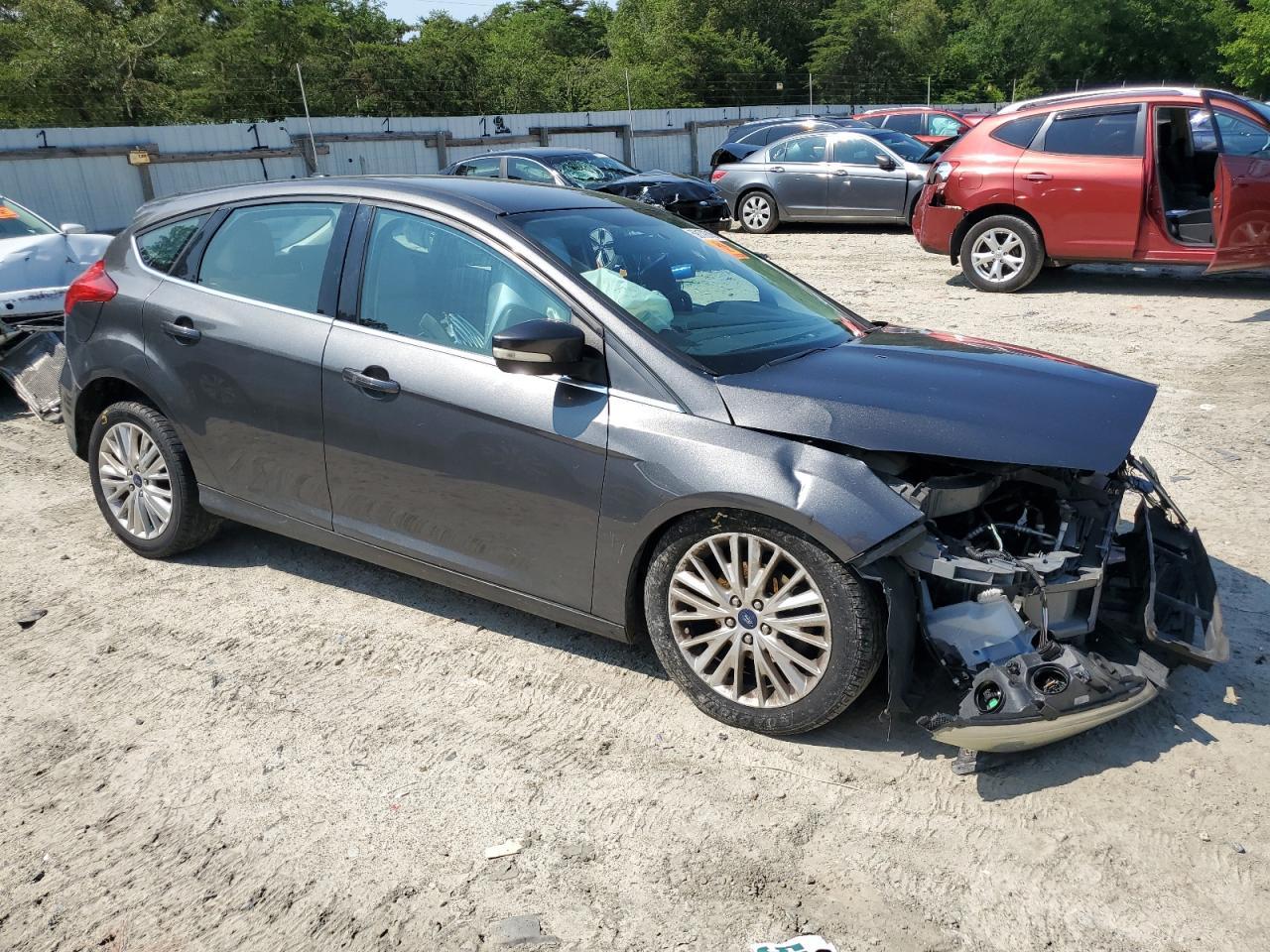 2016 Ford Focus Titanium - Image 4