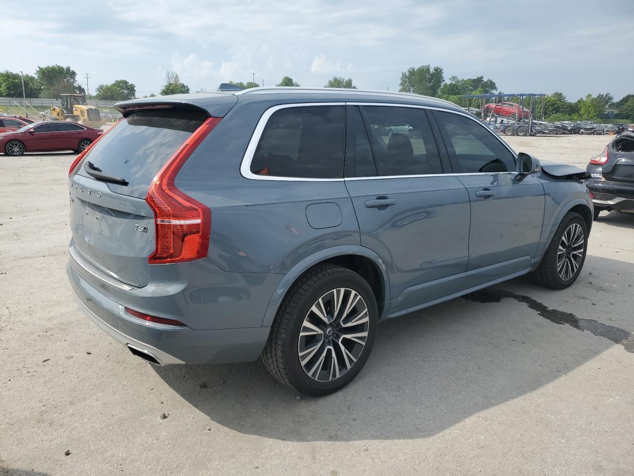 2021 Volvo Xc90 T6 Momentum - Фото 3