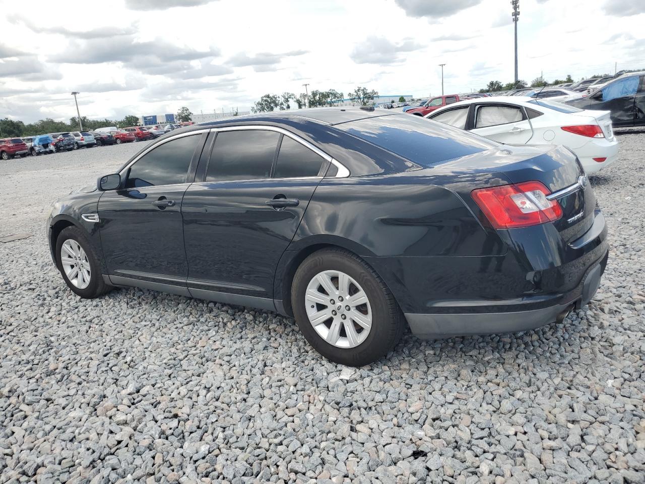 2012 Ford Taurus Se - Фото 2