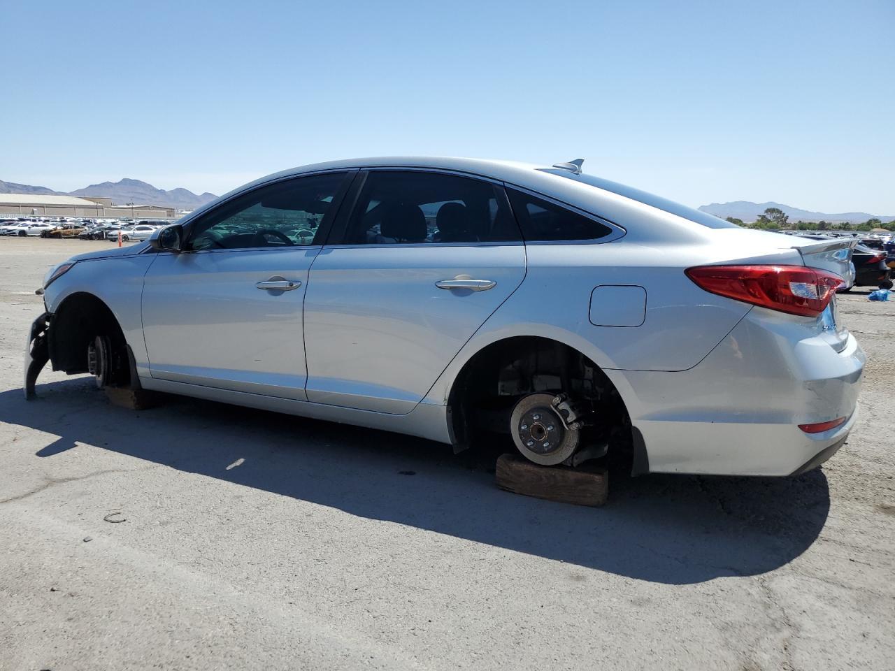 2015 Hyundai Sonata Se - Фото 2