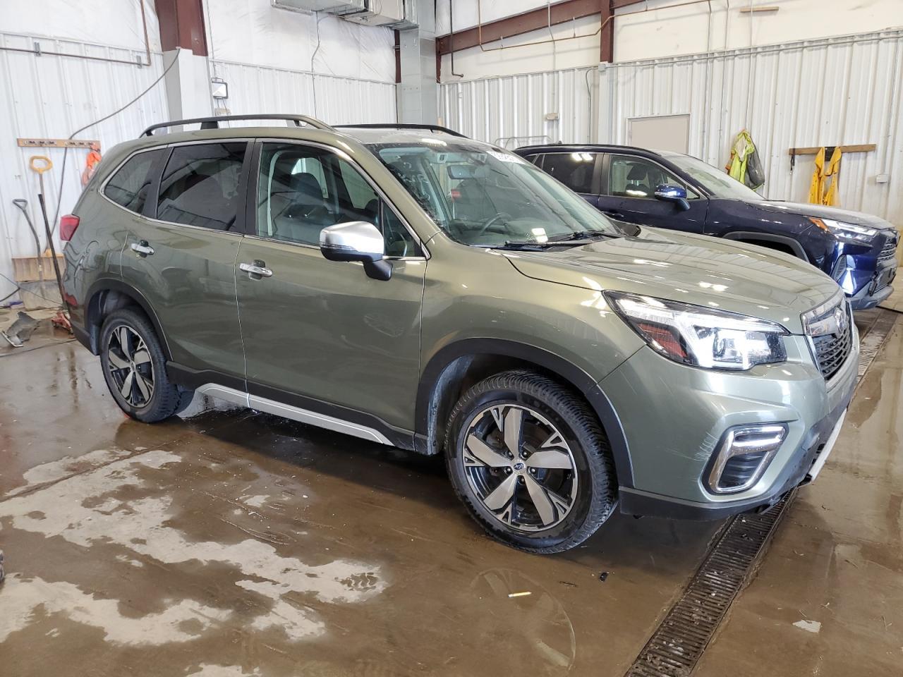 2019 Subaru Forester Touring - Фото 4