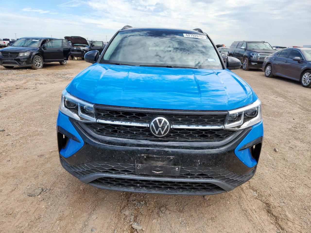 2024 Volkswagen Taos Se - Image 5