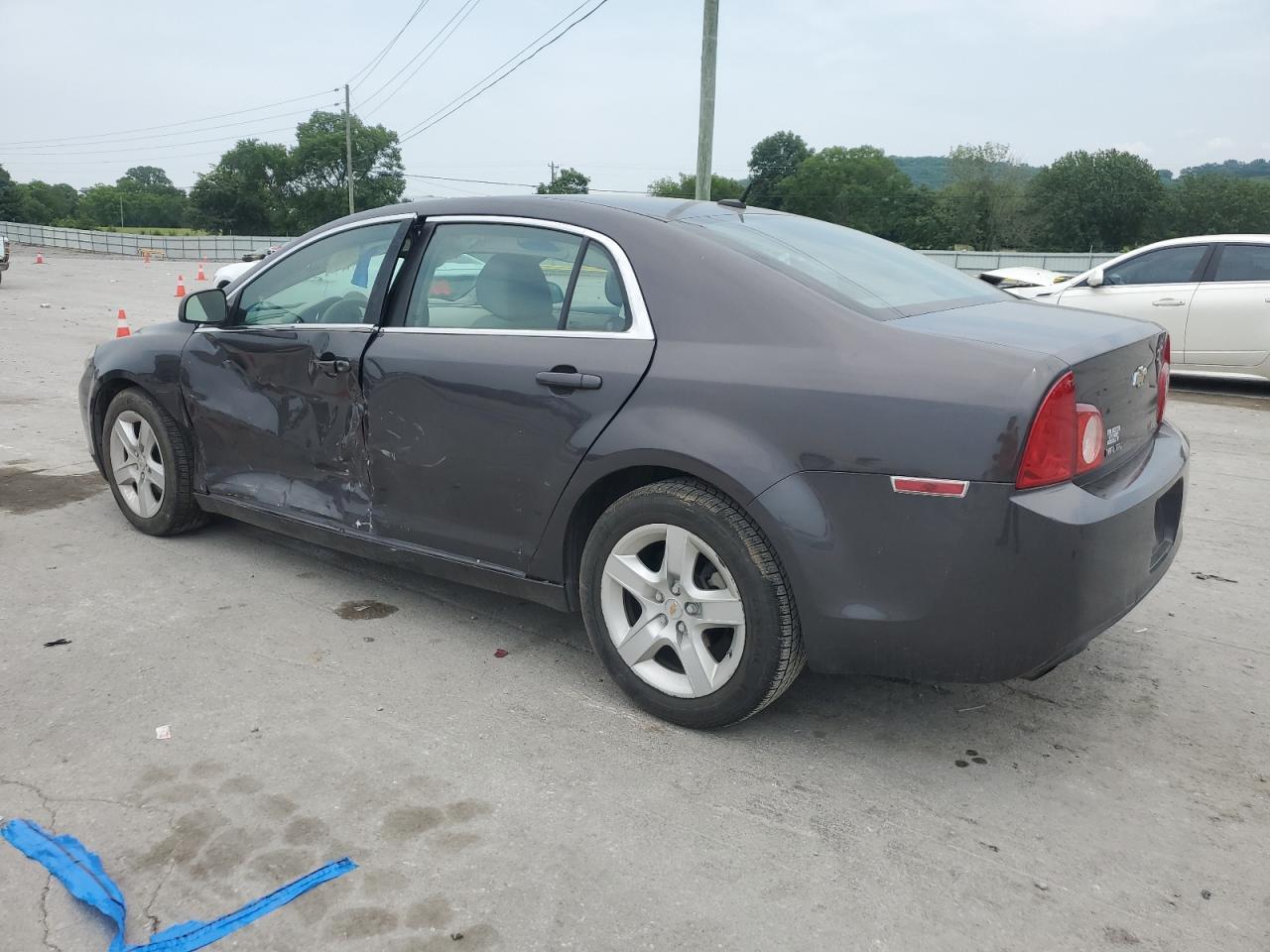 2011 Chevrolet Malibu Ls - Фото 2