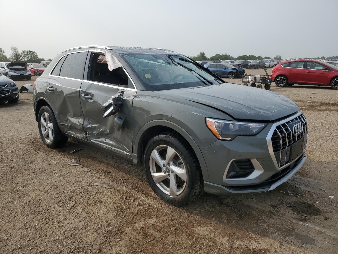 2020 Audi Q3 Premium - Фото 4