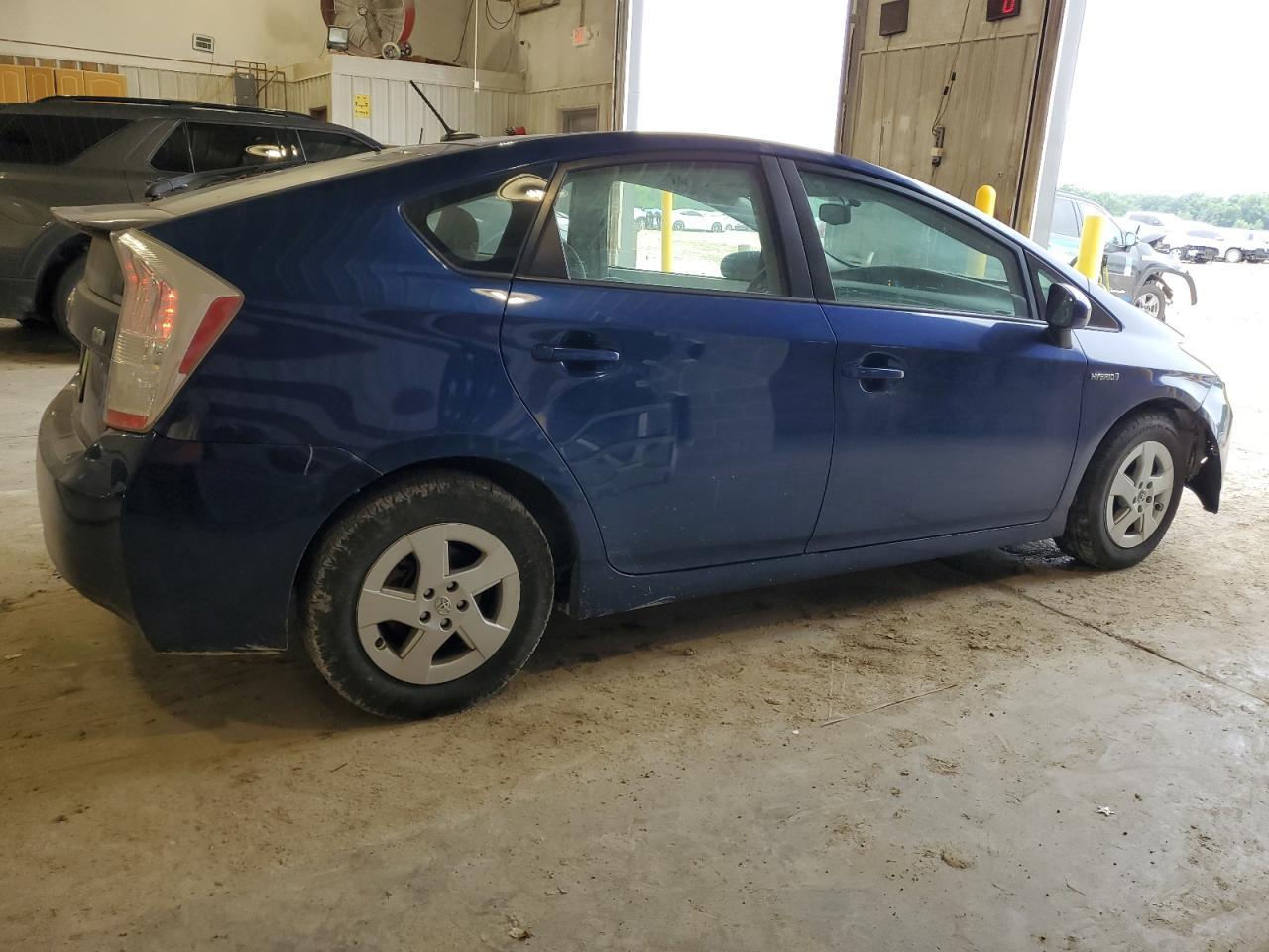 2010 Toyota Prius - Image 3