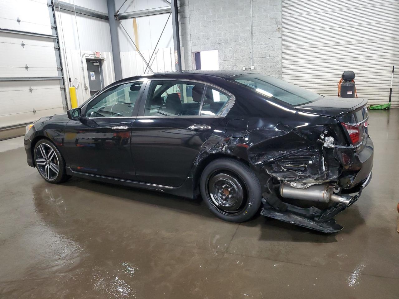 2017 Honda Accord Sport - Фото 2