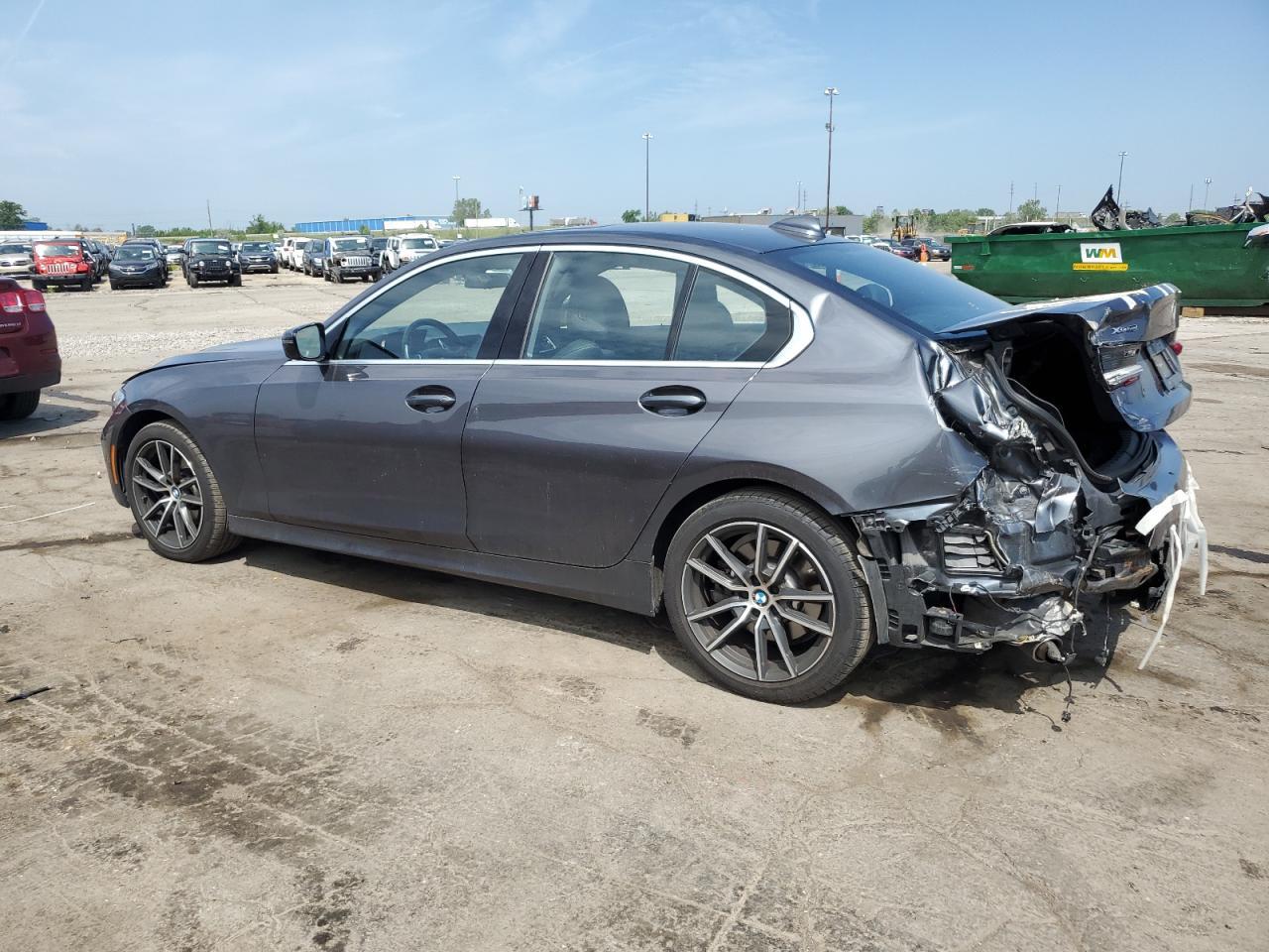 2019 BMW 330Xi - Image 2