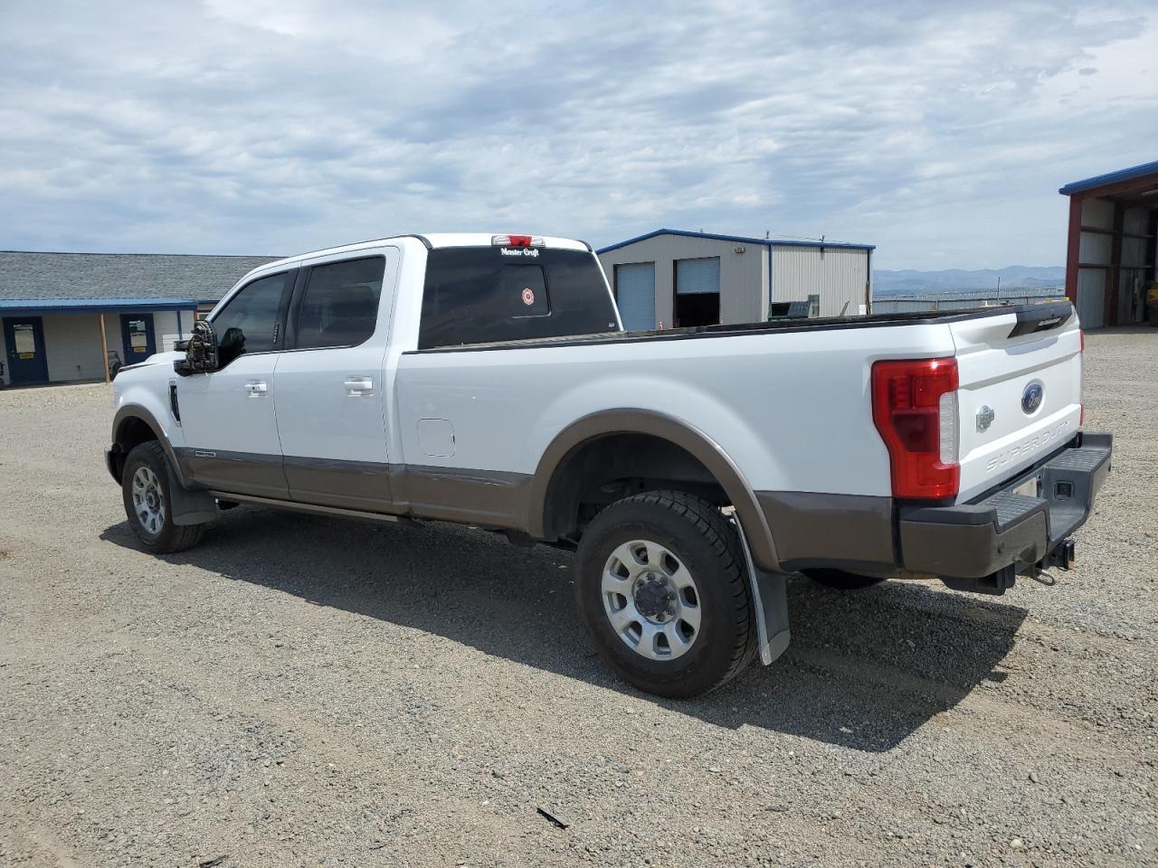 2019 Ford F350 Super Duty - Фото 2