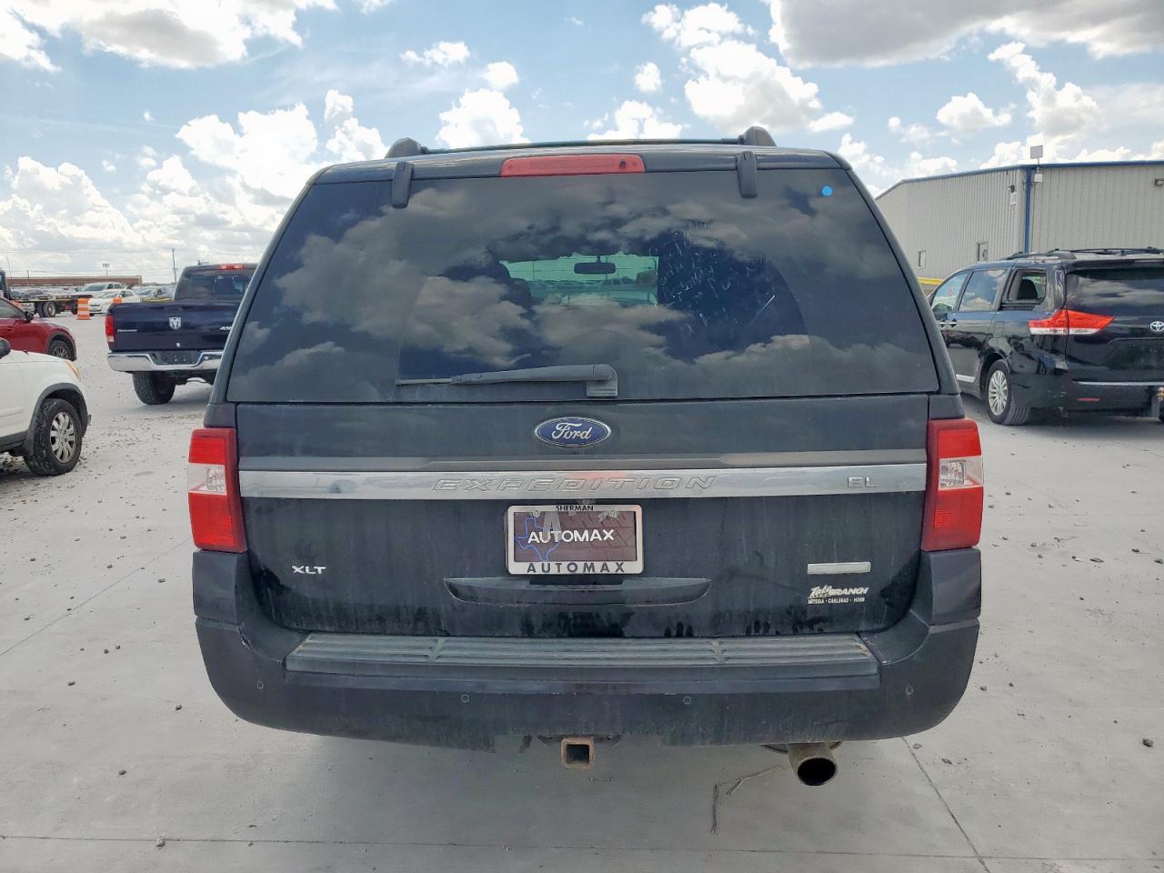 2017 Ford Expedition El Xlt - Image 6