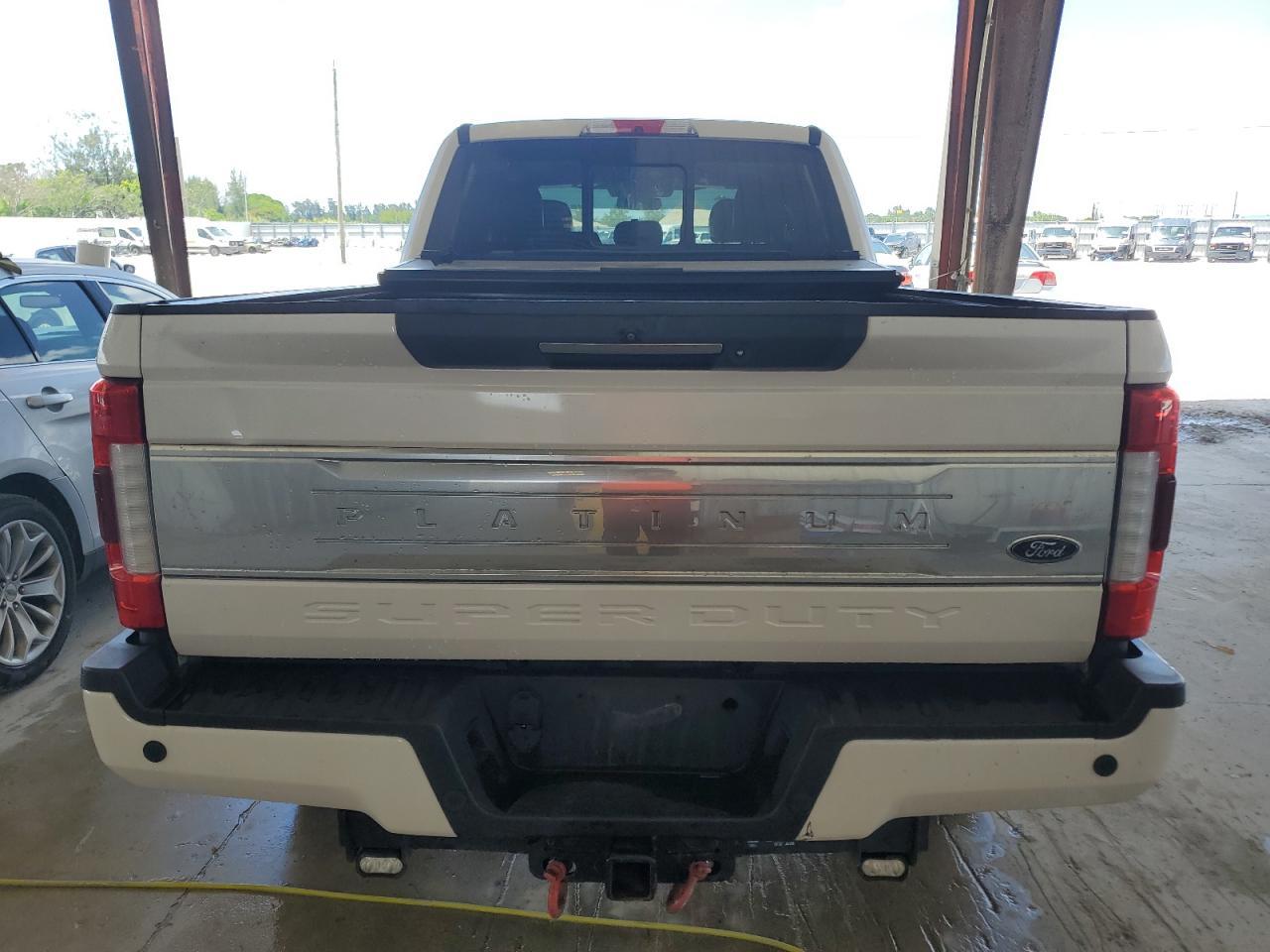 2019 Ford F250 Super Duty - Image 6