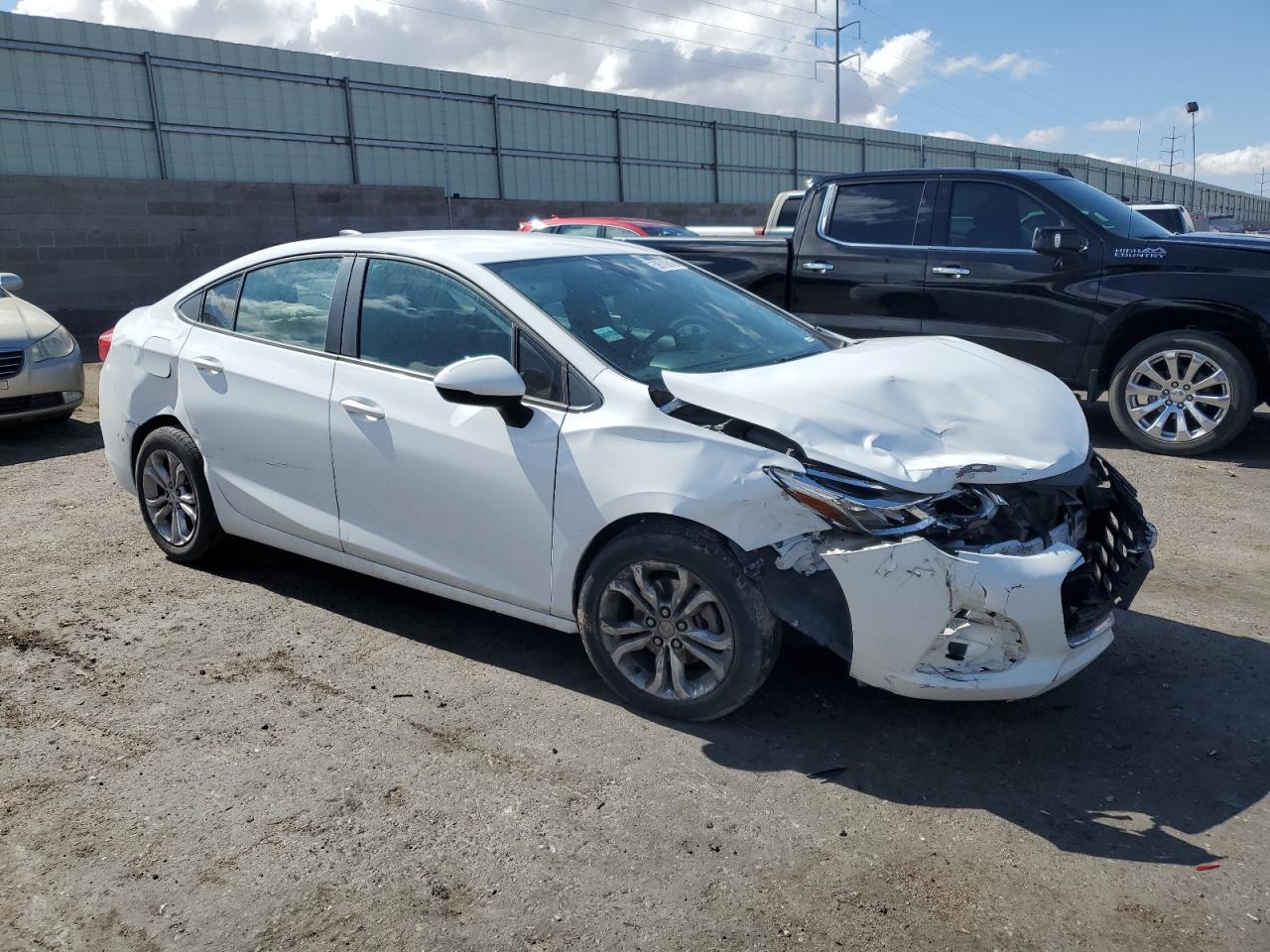 2019 Chevrolet Cruze Ls - Фото 4