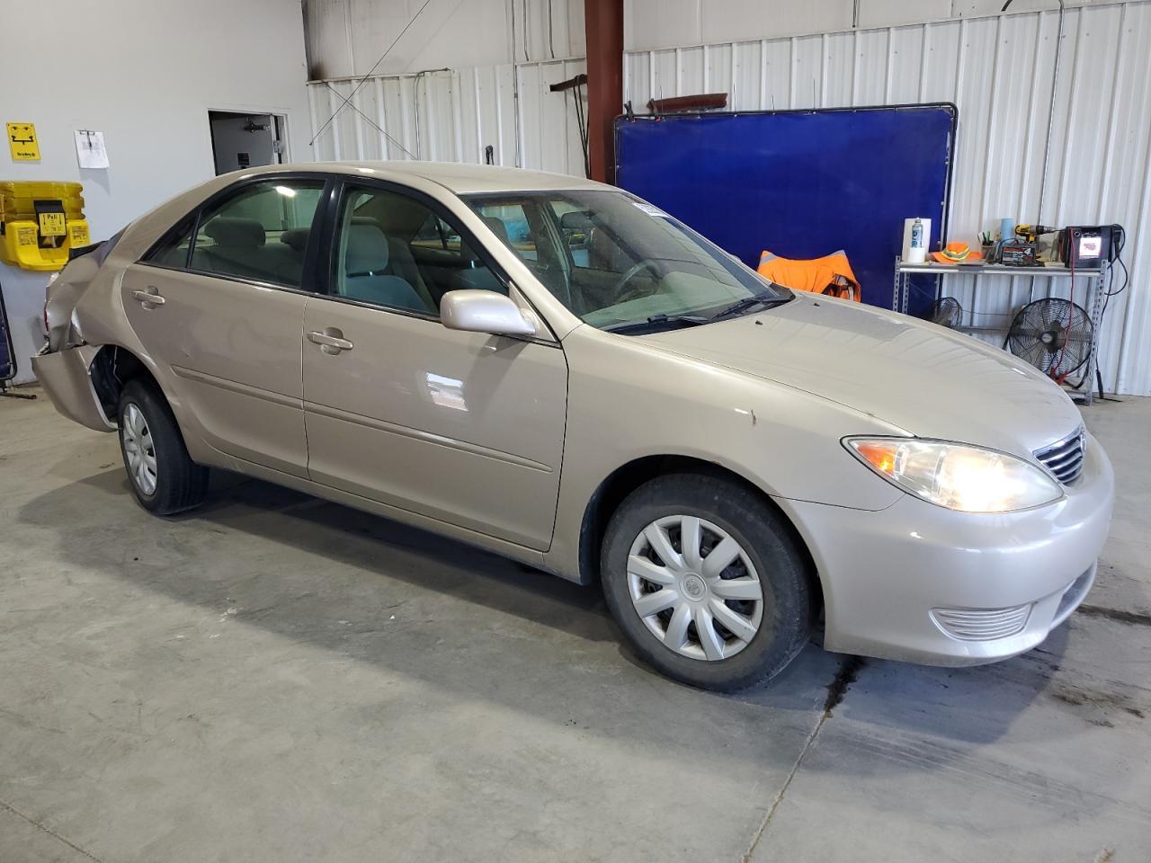 2005 Toyota Camry Le - Фото 4