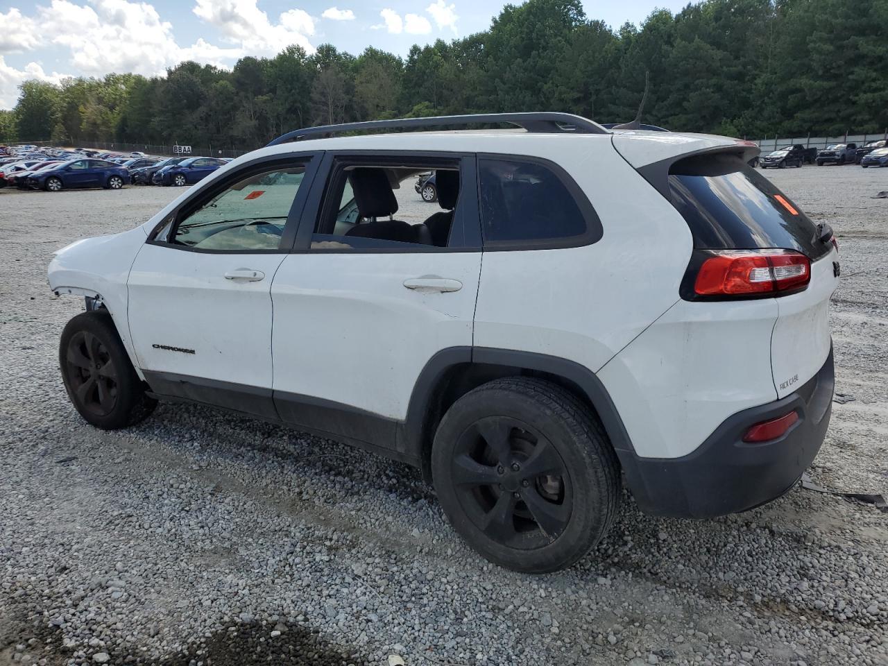 2018 Jeep Cherokee Latitude - Image 2