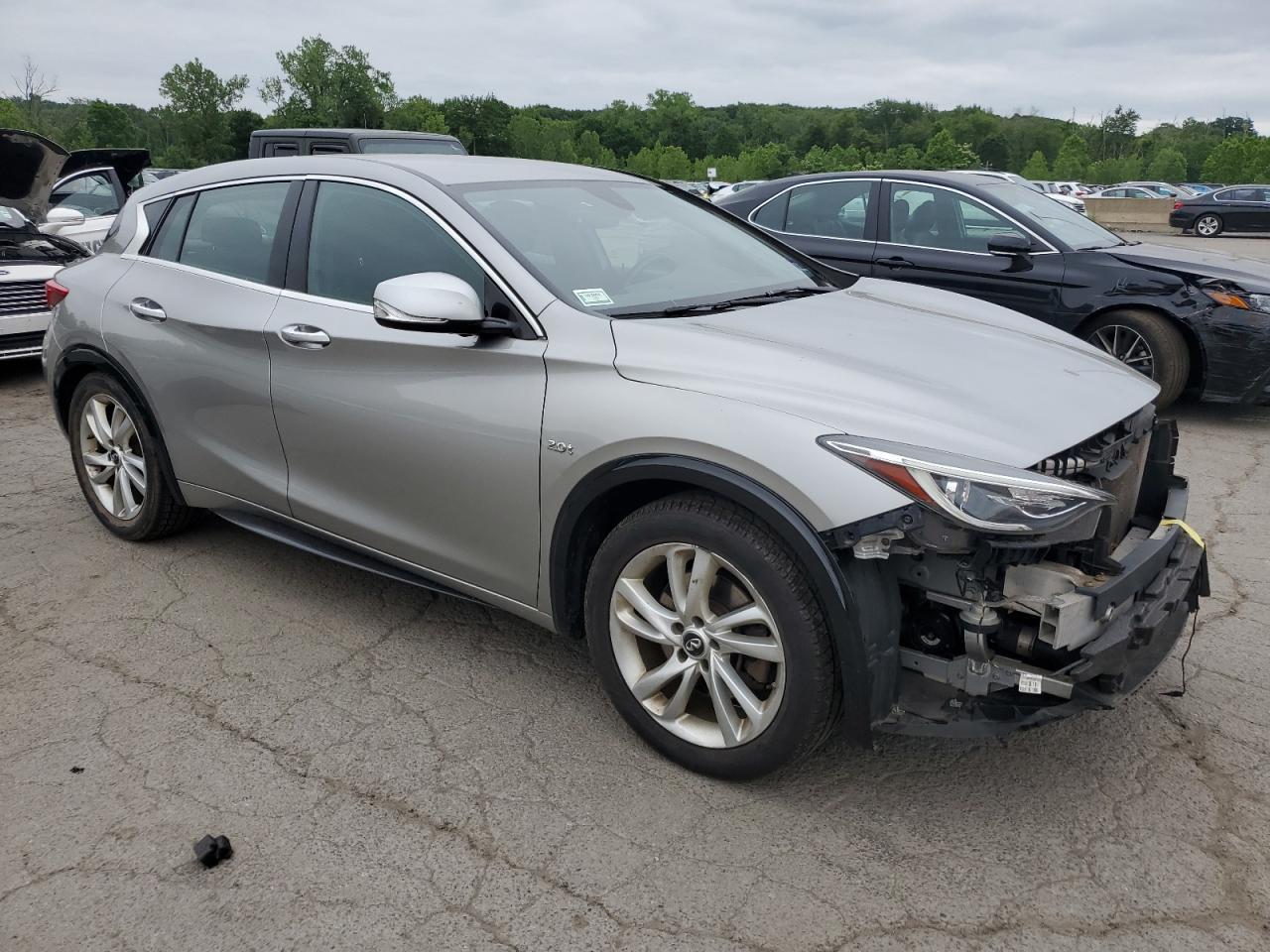 2017 Infiniti Qx30 Base - Фото 4
