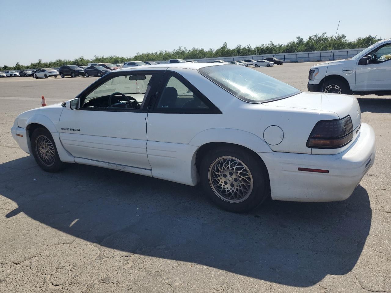 1995 Pontiac Grand Prix Se - Фото 2