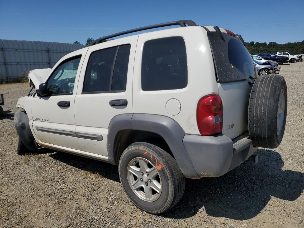 2003 Jeep Liberty Sport - Фото 2