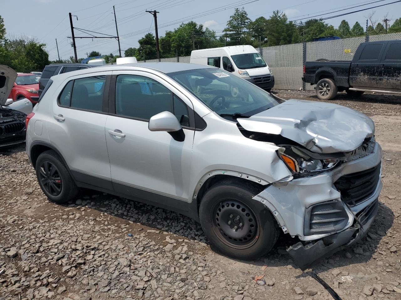 2017 Chevrolet Trax Ls - Image 4
