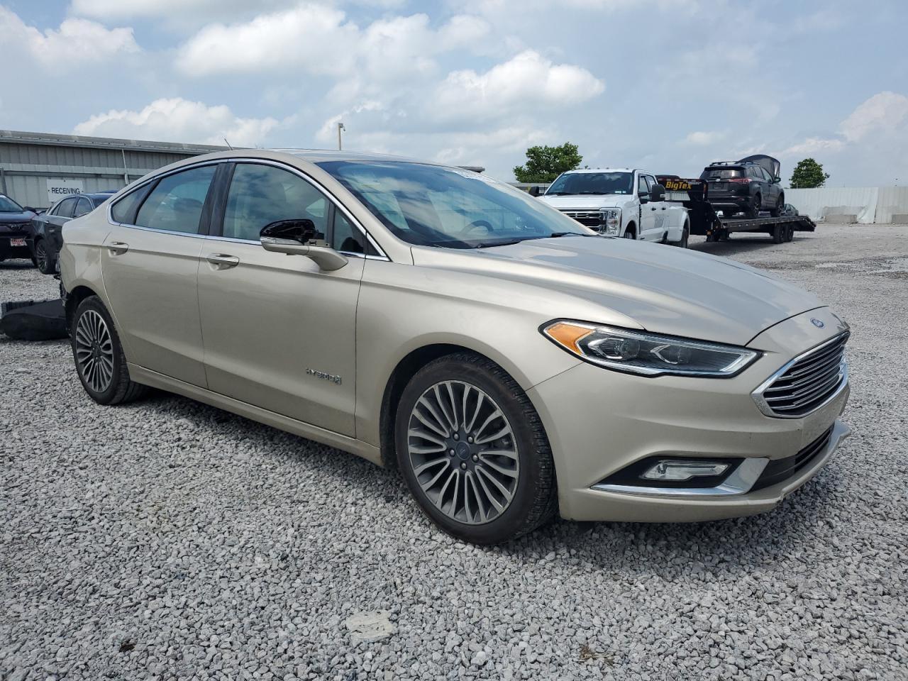 2017 Ford Fusion Titanium Hev - Фото 4