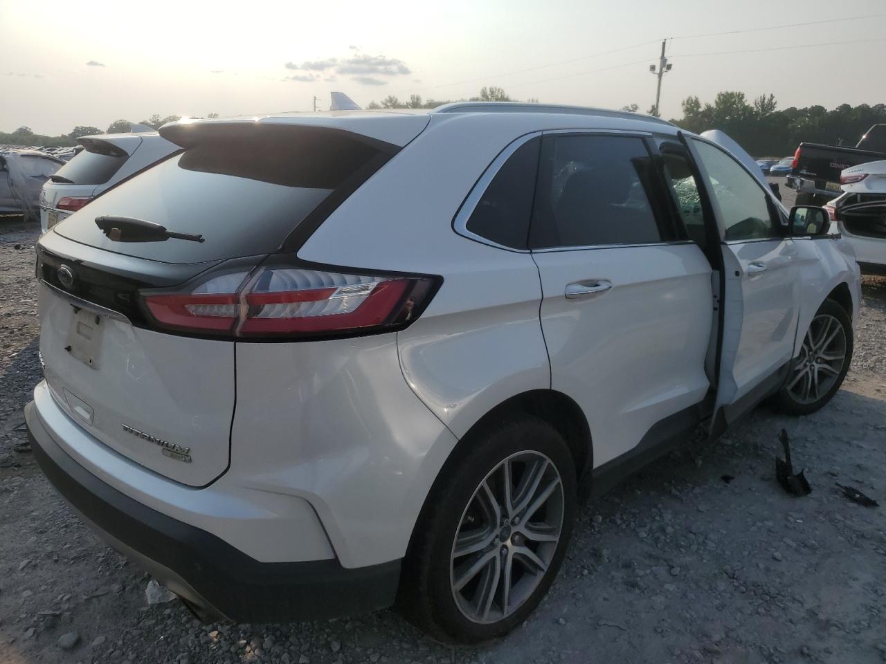2019 Ford Edge Titanium - Фото 3