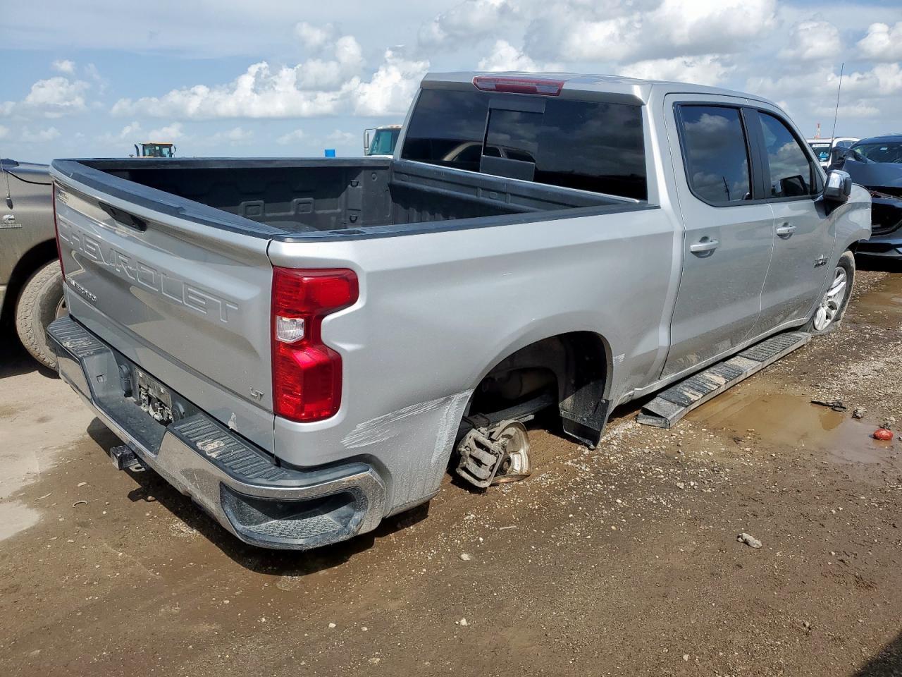 2020 Chevrolet Silverado K1500 Lt - Image 3