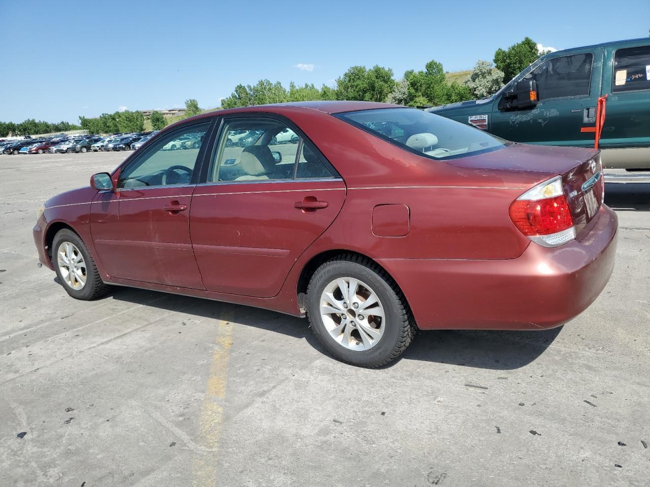2005 Toyota Camry Le - Фото 2