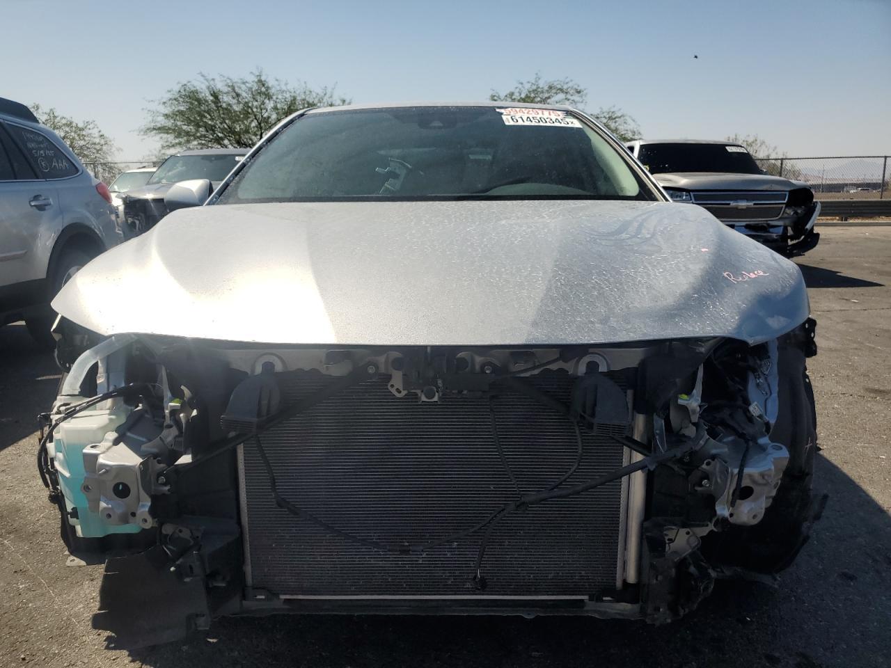 2024 Toyota Camry Le - Фото 5