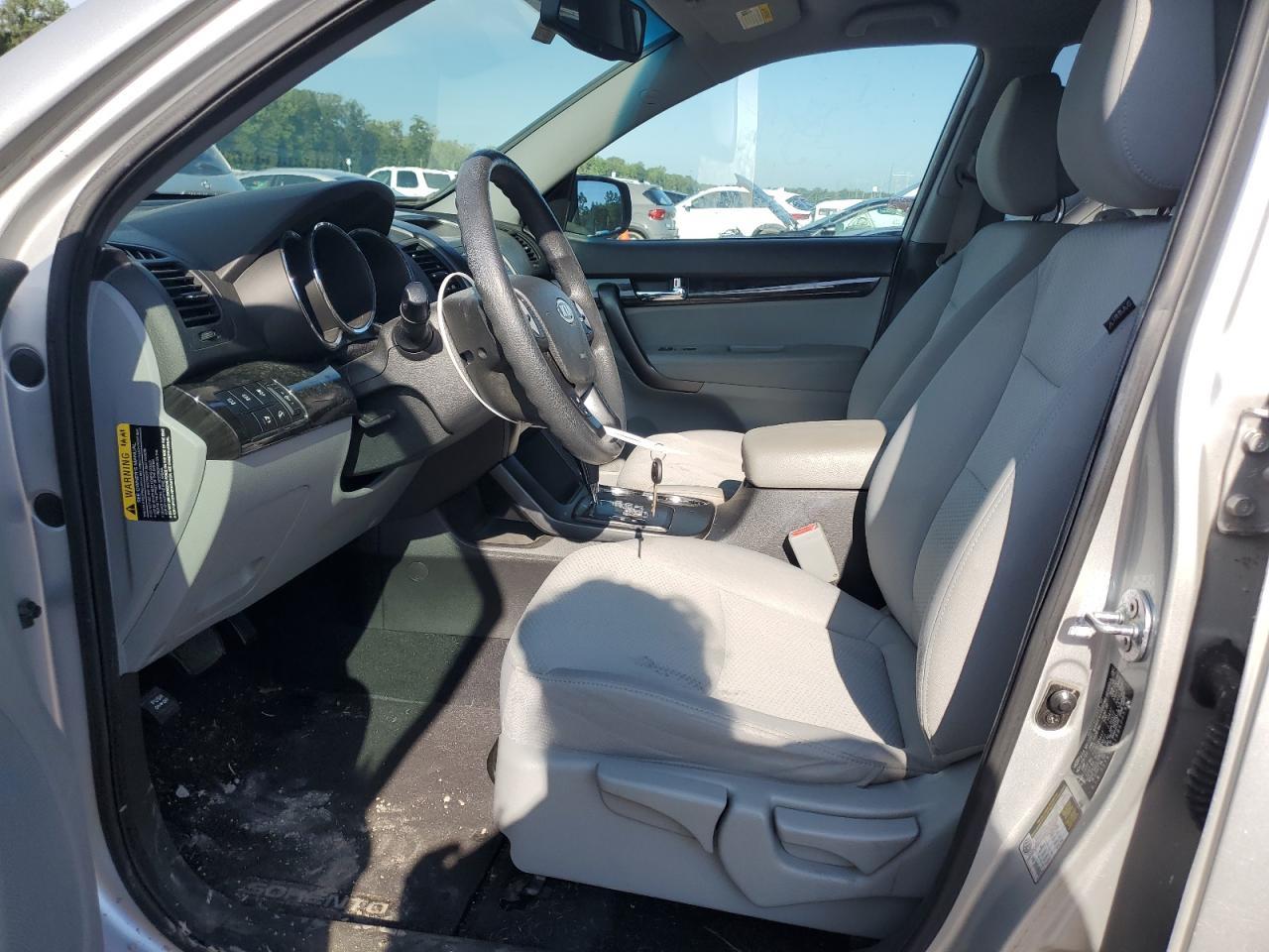 2011 Kia Sorento Base - Image 7