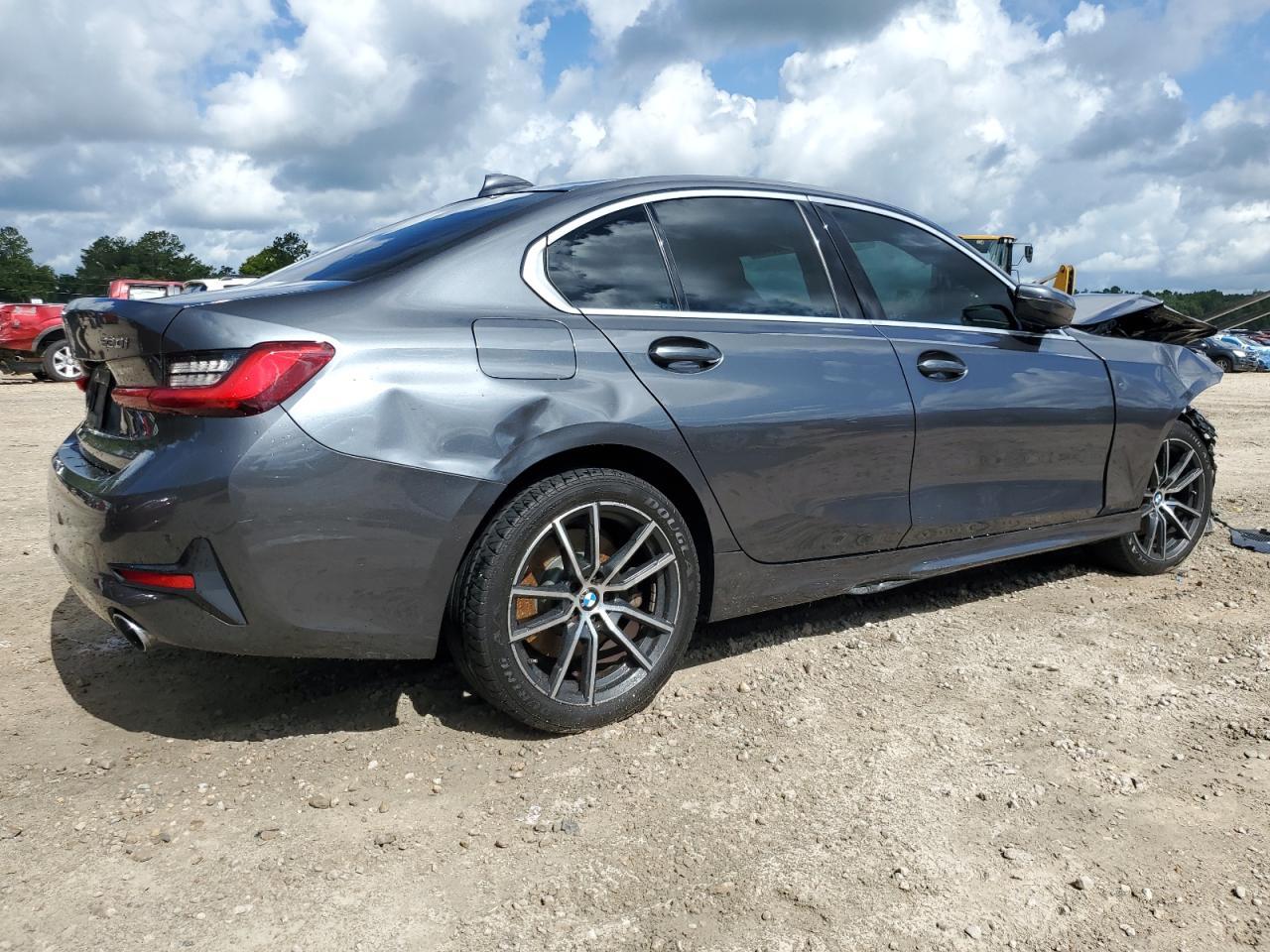 2019 BMW 330I - Фото 3