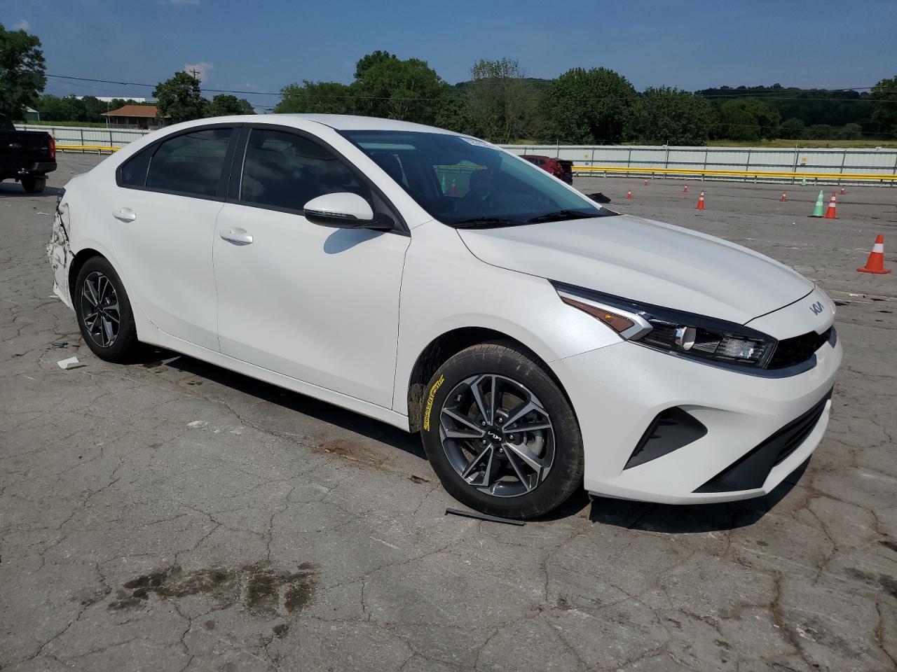 2023 Kia Forte Lx - Image 4