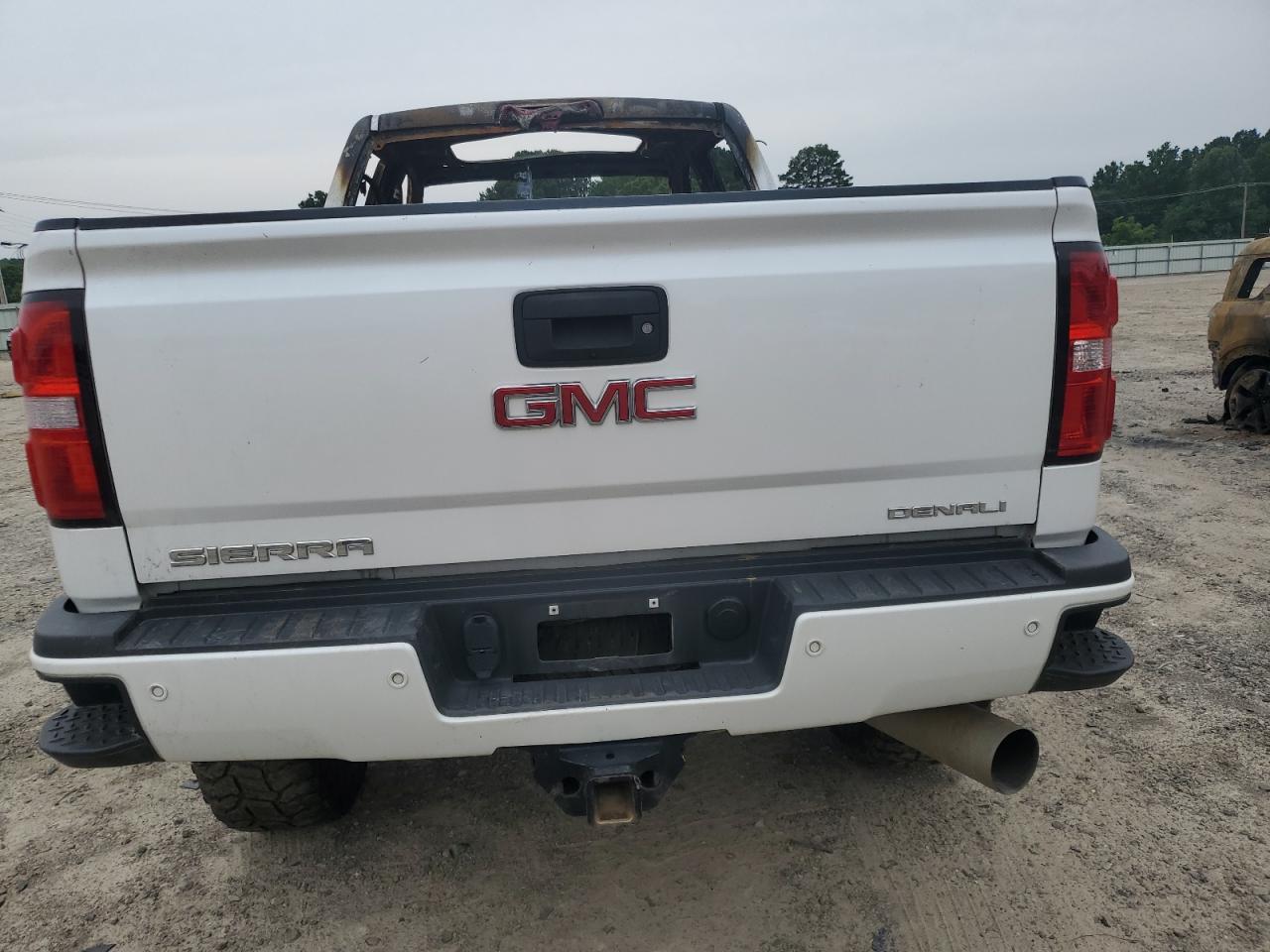 2019 GMC Sierra K2500 Denali - Image 6