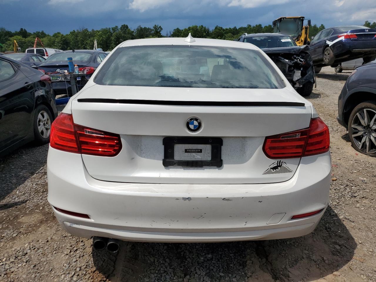 2013 BMW 328 Xi - Image 6