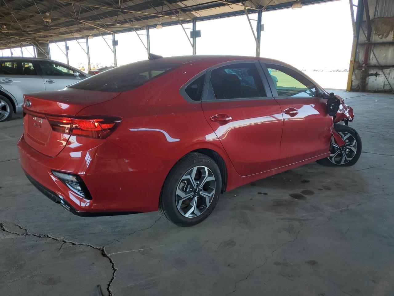 2021 Kia Forte Fe - Фото 3
