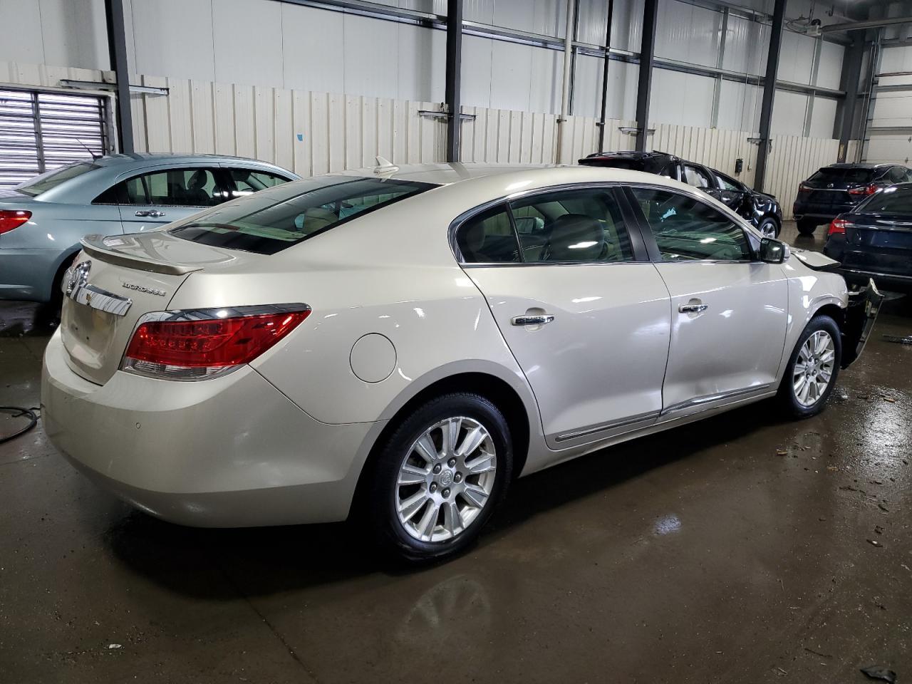 2013 Buick Lacrosse - Image 3