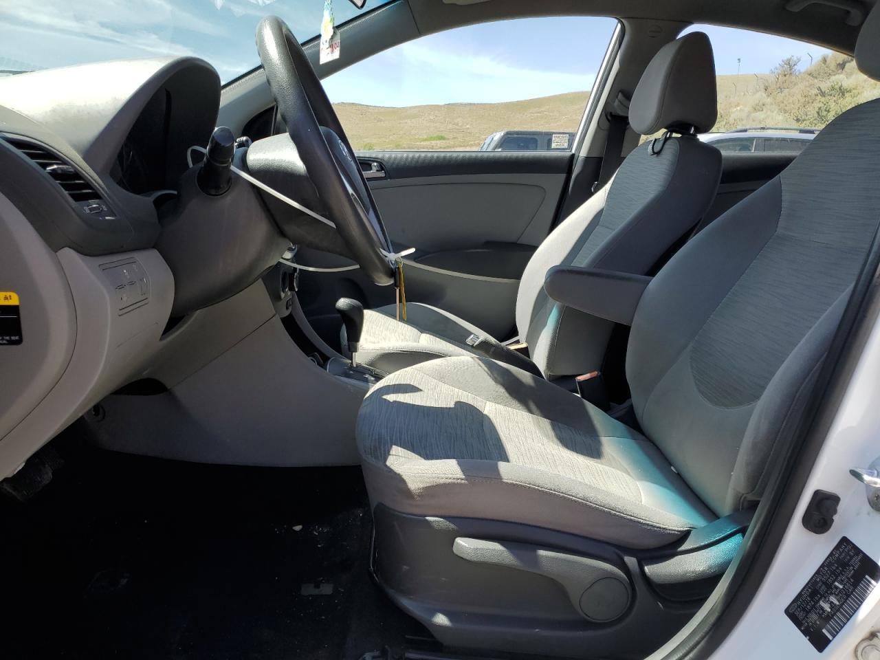 2017 Hyundai Accent Se - Фото 7