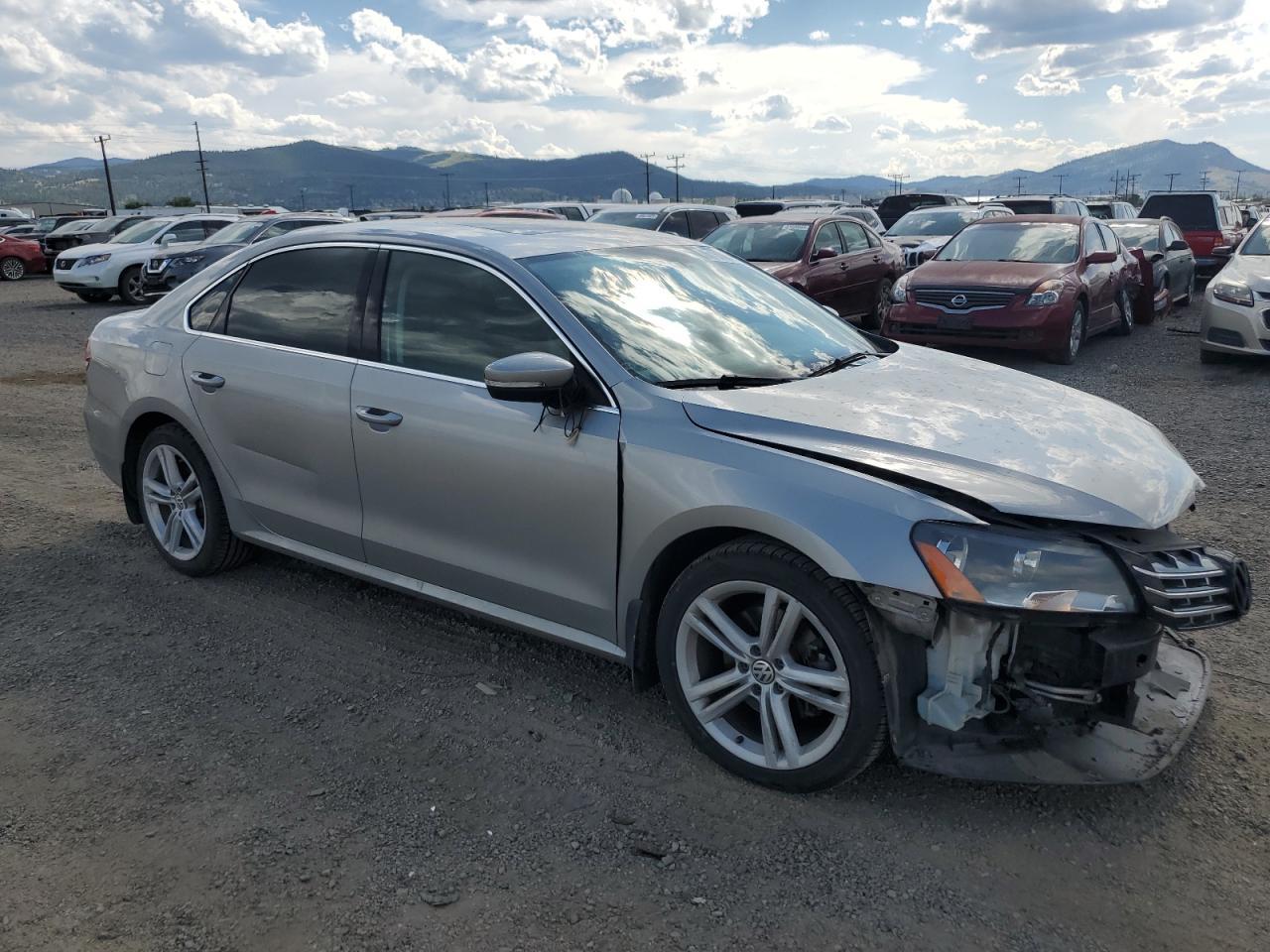 2013 Volkswagen Passat Se - Фото 4