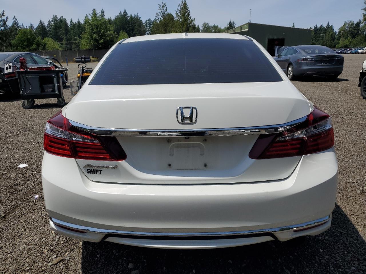 2017 Honda Accord Ex - Image 6