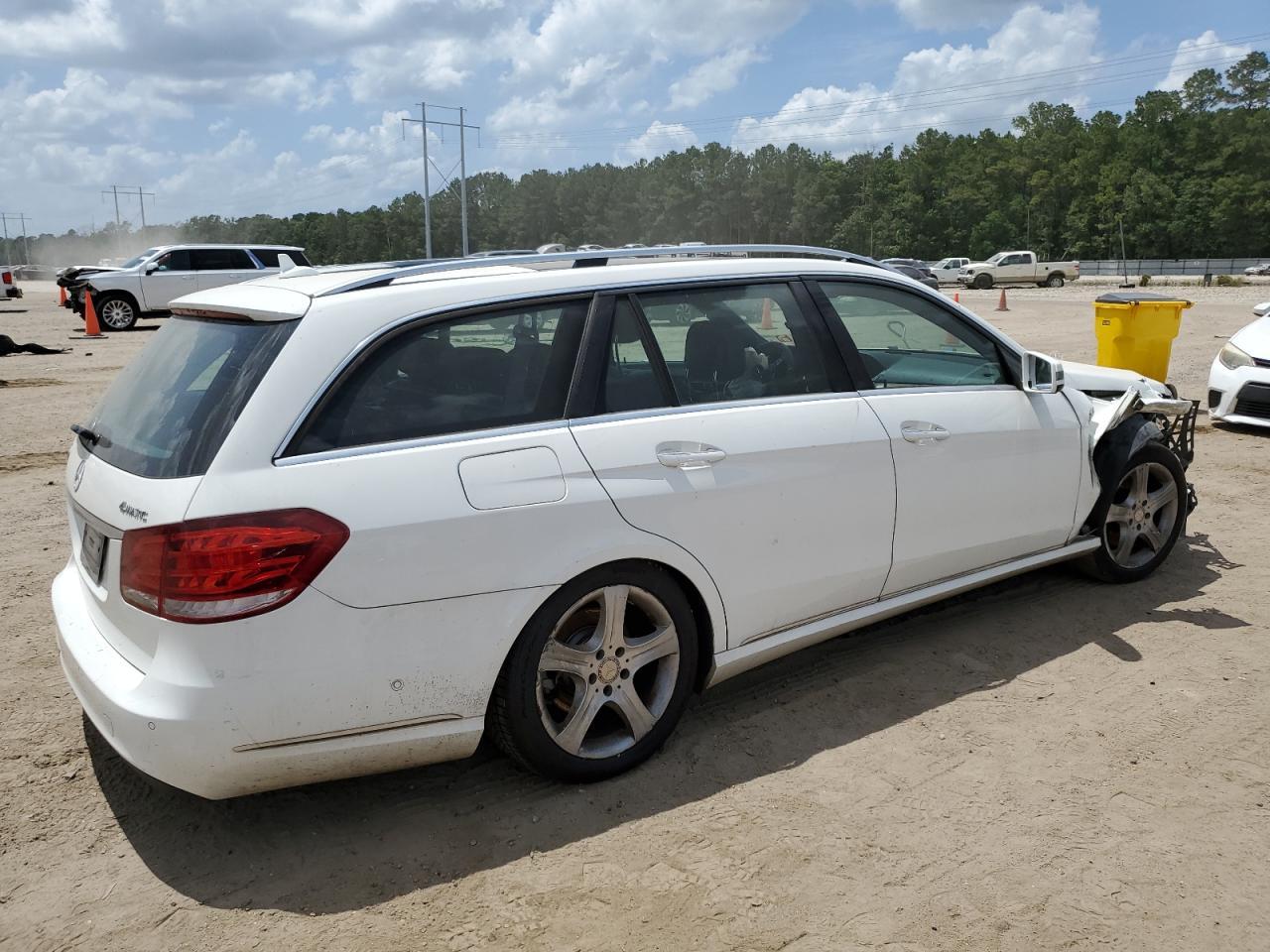 2014 Mercedes-Benz E 350 4Matic Wagon - Фото 3