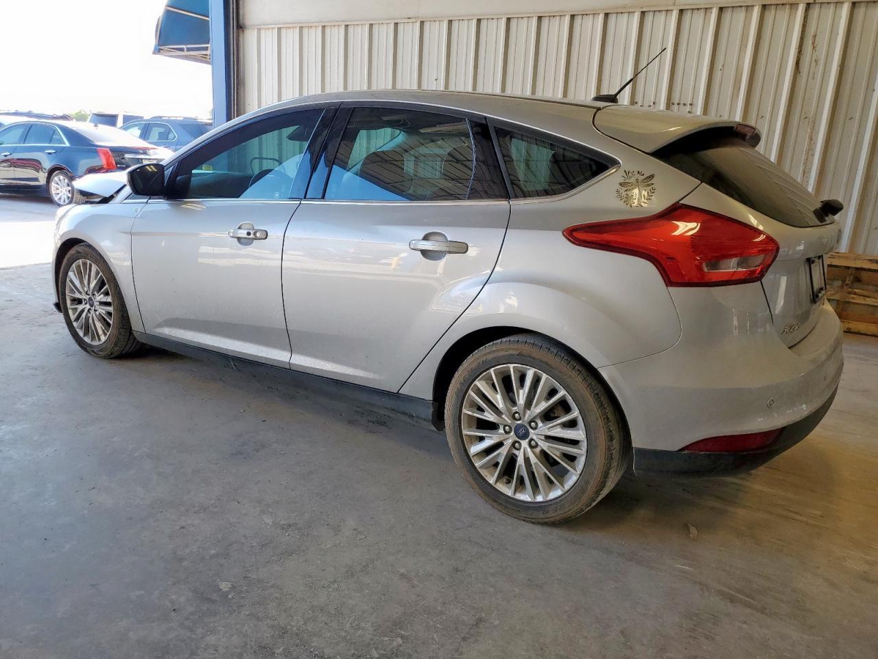 2016 Ford Focus Titanium - Image 2