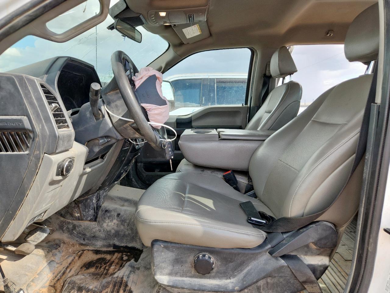 2022 Ford F250 Super Duty - Image 7