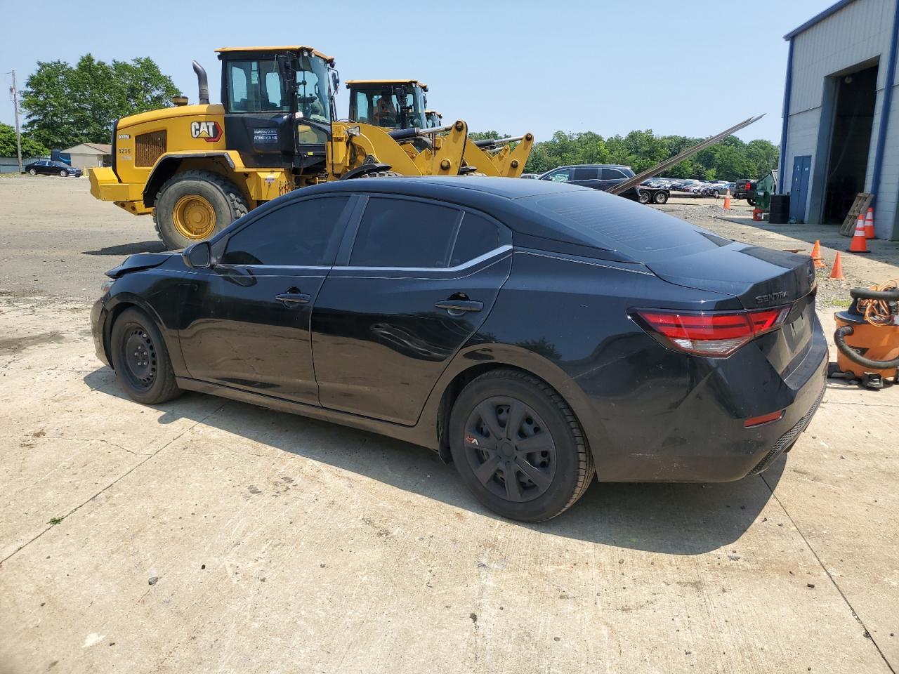2020 Nissan Sentra S - Фото 2