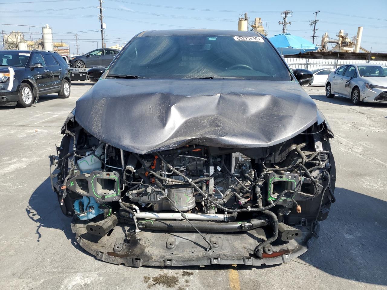 2023 Chrysler Pacifica Hybrid Limited - Image 5