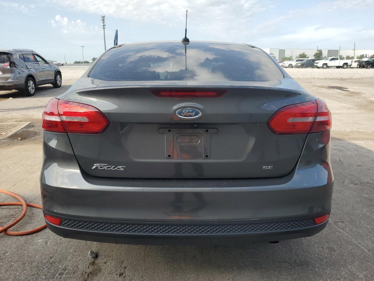 2017 Ford Focus Se - Фото 6