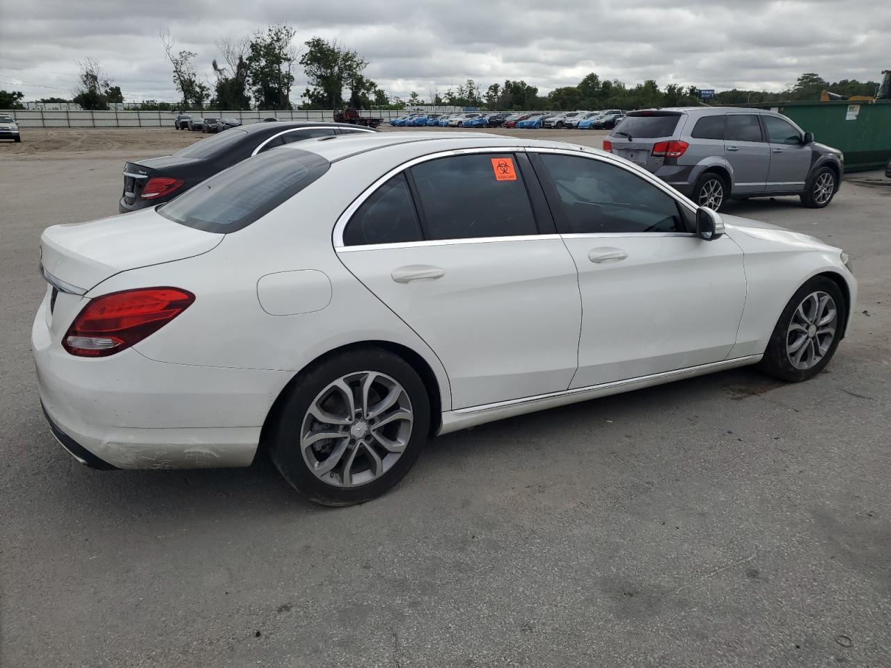 2015 Mercedes-Benz C 300 - Фото 3