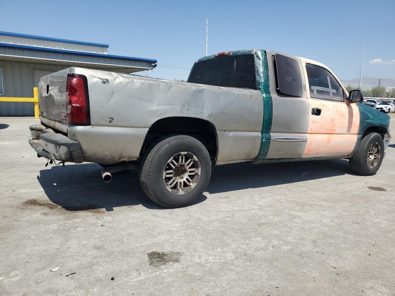 2000 GMC New Sierra C1500 - Фото 3